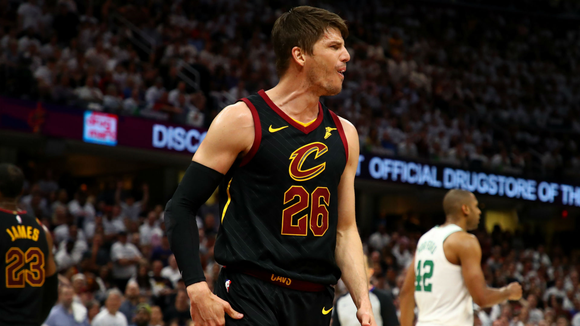 kyle-korver-getty-110518-ftr.jpg